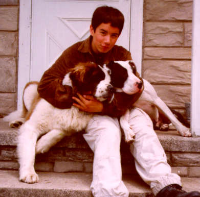 aaronanddogs.jpg - 25407 Bytes