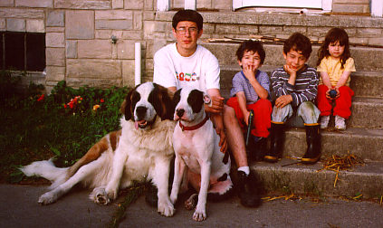 kidsanddogs.jpg - 42182 Bytes